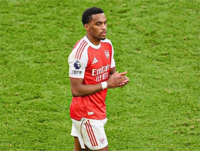 主场胜拜仁，廷贝尔晒照庆祝：球队展现了强队应有的表现