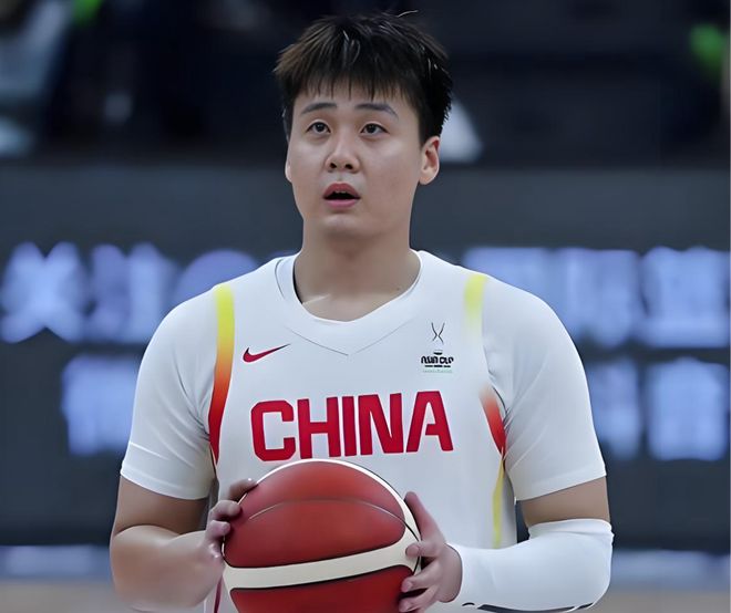 意外！赵睿落选中国男篮大名单，为何？CBA记者给出了答案