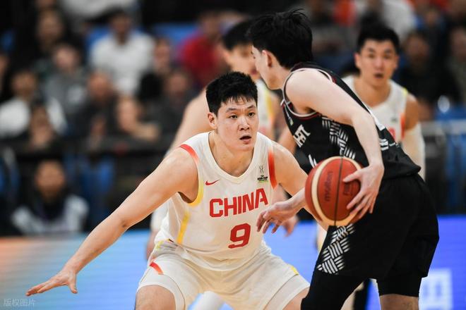 意外！张宁又无缘男篮12人名单，解散回俱乐部，国家队生涯终结？