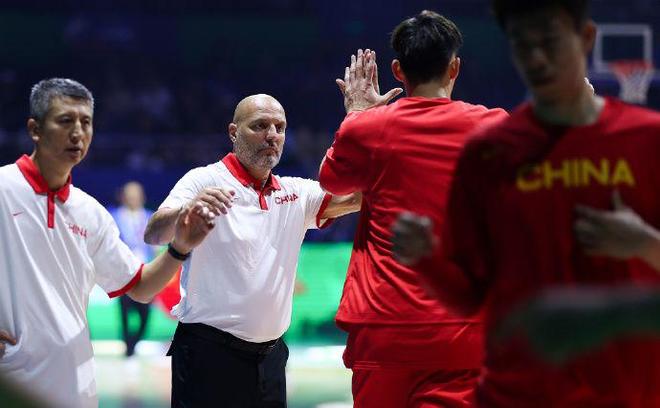 下课？顽固性格难改+理念落后，付政浩：郭士强的球队上限不高