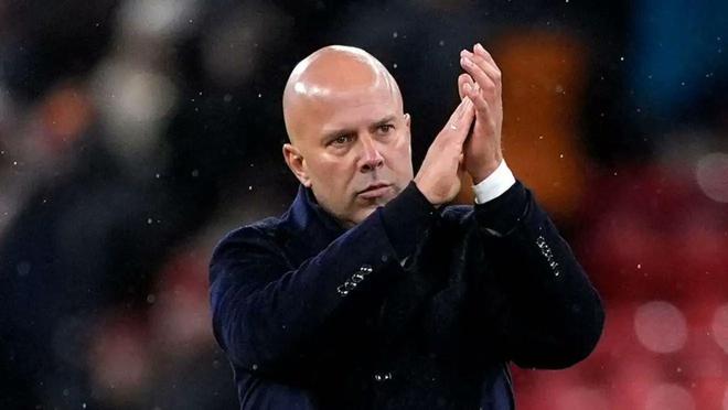 斯洛特上周五给球员放假？邮报：球员当天仍在基地训练