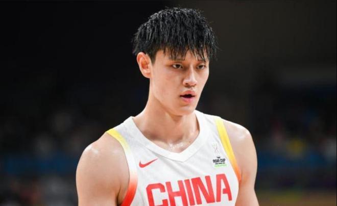 可能不会留在北京；首钢和辽宁准备更换外援