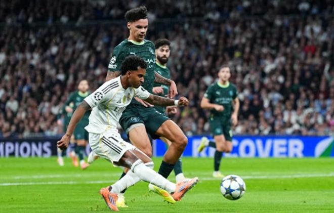 随着曼城2-1皇马，阿森纳3-0，欧冠最新积分榜：第3到第9只差1分