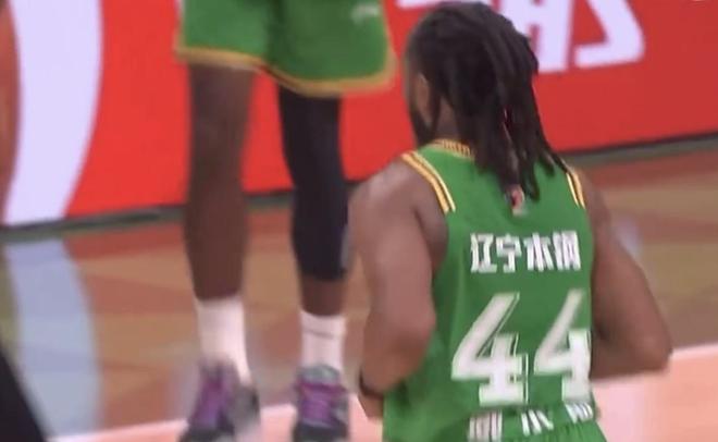 身先士卒！威尔斯砍30分7板5助，率领辽宁掀翻卫冕冠军广厦