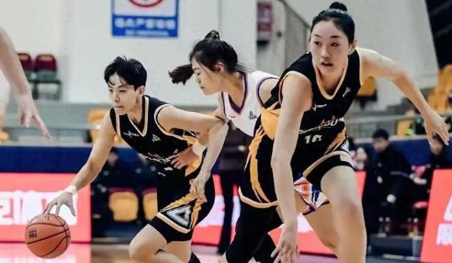 7連勝不敗！廣東女籃憑什么碾壓北京？第三節防守+00后雙核是關鍵