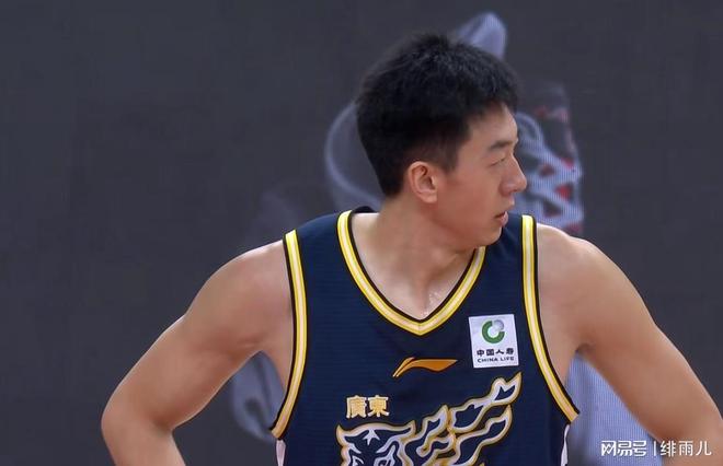 王少杰也傷了！廣東隊內線群慘遭重創，杜鋒被逼重用焦泊喬！