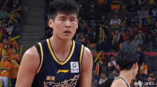 交易楊溢？廣東隊12人大名單競爭太激烈，朱芳雨有望搶下男籃國手