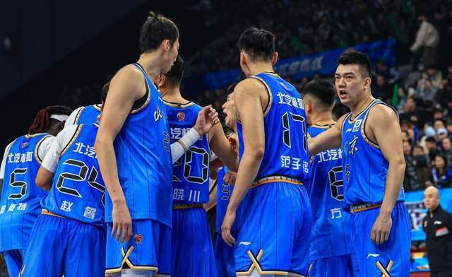 CBA混子頂薪球員浮現！拿600萬場均僅2分1板，北京首鋼真被坑慘了