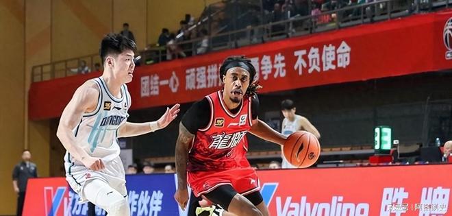 第一阶段确定报销！广东不会裁掉麦考尔，杜锋坚信他是争冠拼图