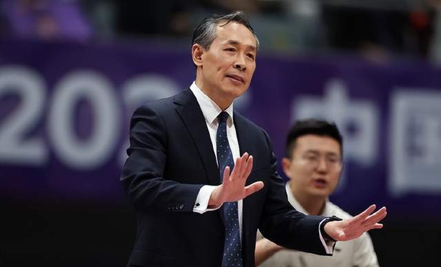 为何5天2负广厦？赛后许利民给出答案，说的很直白了，不能怪赵睿