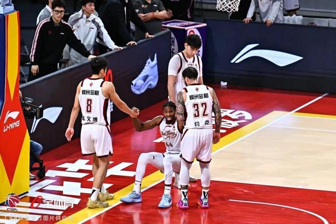 【CBA联赛】第十轮｜浙江稠州金租82-92不敌深圳马可波罗