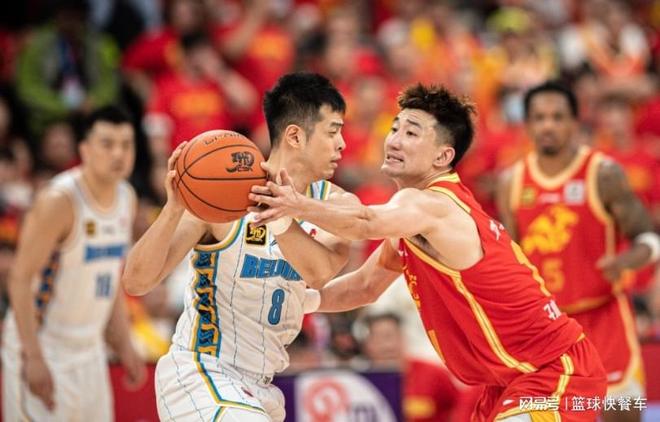 CBA第一争冠热门队出炉！狂胜辽篮后双杀北京：谁能阻挡他们夺冠