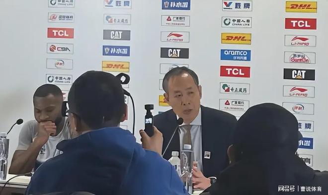 真相大白！北京男篮双输浙江队原因曝光，徐利民怒摔战术板有用吗