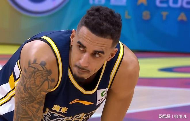 被广东队弃用？奎因空砍17分10板7助，朱芳雨有望引进第五外援！