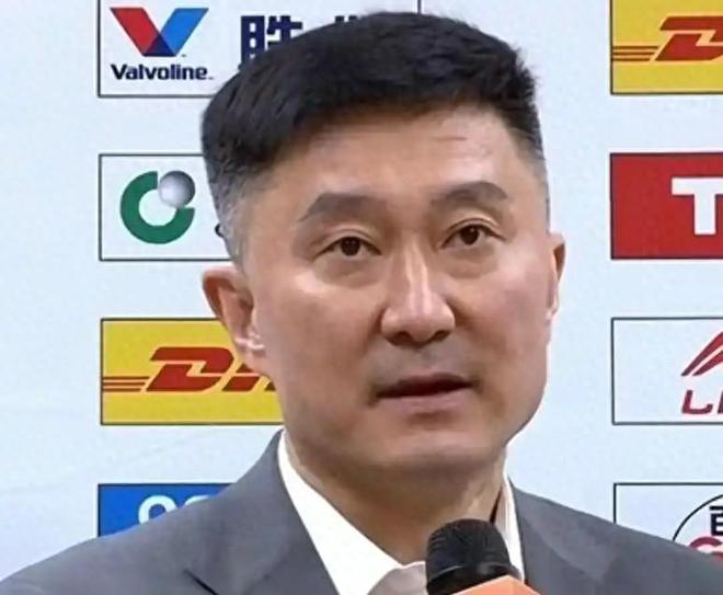 广东19点35PK深圳，杜锋提2点强硬要求，胡明轩徐杰誓争一雪前耻