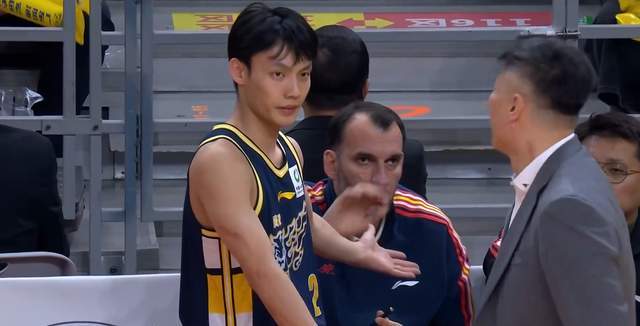 赢个德比都那么难！广东5分险胜，杜锋压力大，济南小伙空砍24+5