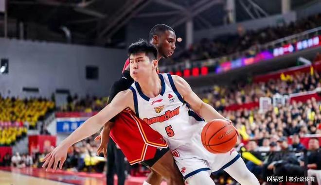 太离谱！裁判报告出炉4次错判，CBA并无处罚，糊弄球迷很专业