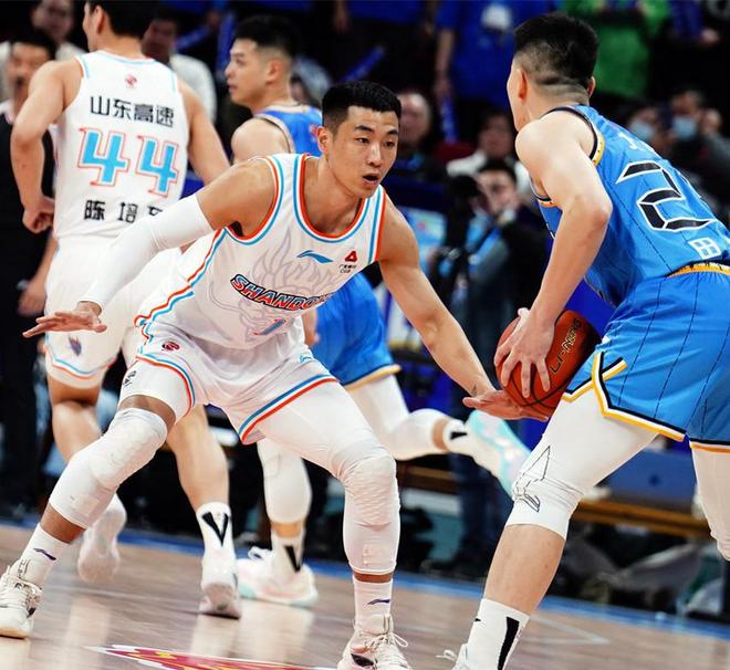 高速战北汽，迎来两个好消息，面临两个问题，客场取胜需做好两点