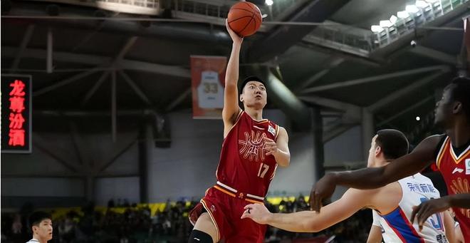 山西对阵天津，末节剩40秒时，才靠新外援艰难逆转，球迷有话说