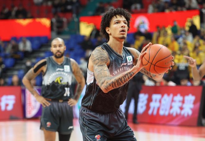 吉林决战轰18-4逆转福建：威尔逊23+9包揽最后5分 邹阳16+13