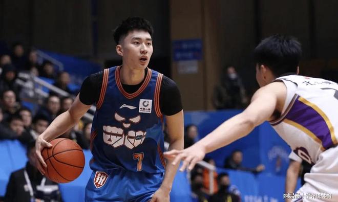 CBA又闹大笑话，冠军球队12连败，再不升降级中国男篮真晚了