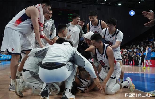 绝杀惊魂夜！山东高速客场险胜北京，五连胜背后的悬念与期许