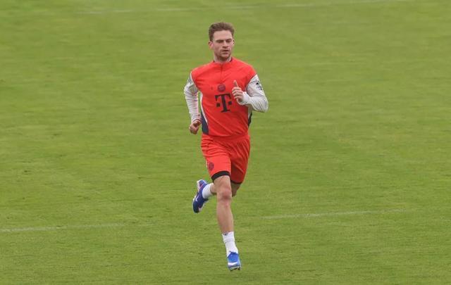 图片报：基米希今日进行了20分钟跑步训练，仍未确定复出时间