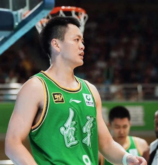 篮球比赛得2分不容易！辽篮新援至今没有融入 顶替张镇麟是笑话