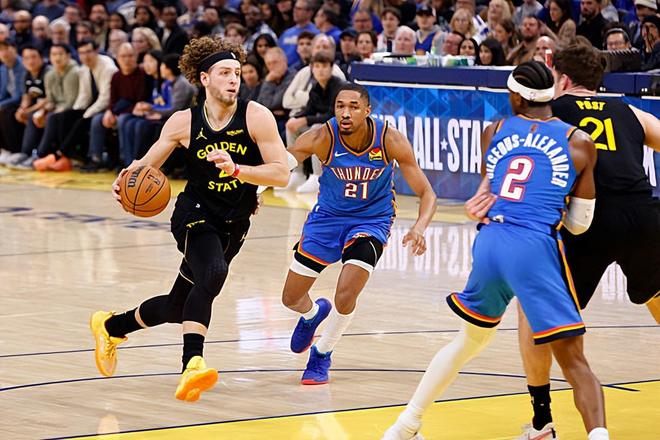 根本打不了一号位，但勇士还在继续进行着这样无意义的尝试？