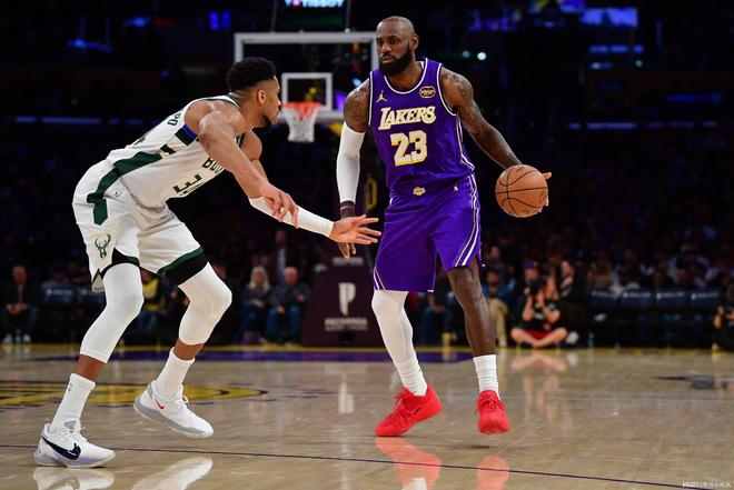 湖人消息：裁判报告出炉，老詹举动引群嘲，东契奇险被打