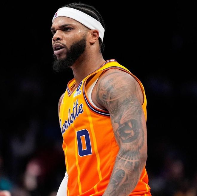 黄蜂计划兜售布里奇斯！湖人追他补强锋线？美媒列4换1交易方案