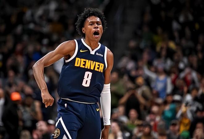 數據4年翻三倍，如今場均10+5+2，攻守兼備的他，已成掘金新太子