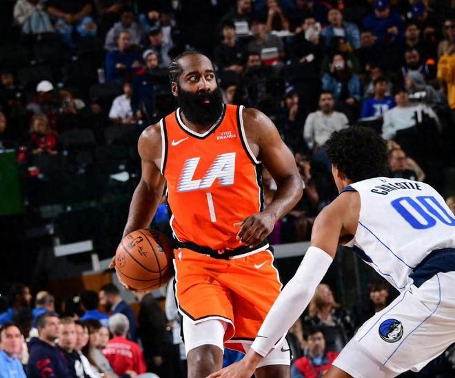 4连败+倒数第2！伦纳德30+8，哈登17中5你再打下去，联盟大结局了