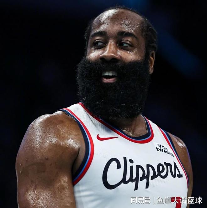 快船两点进步明显，哈登赛后摊牌！卢指导直言不讳，一人也成关键