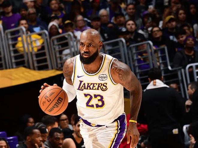 湖人120-114逆转灰熊 球员评价：3人优秀，2人及格，4人低迷