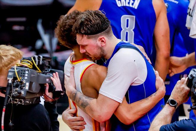 唏噓啊！曾經的絕代雙驕，一個正在沖擊MVP，一個傷缺球隊卻連勝