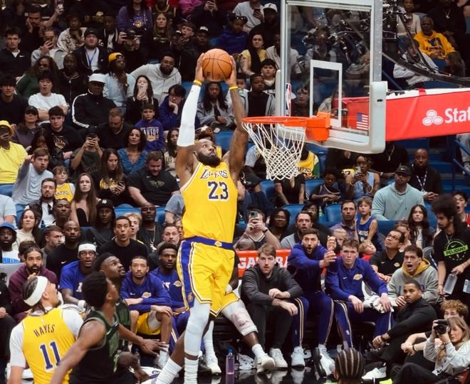 场均33分，场均28分！NBA豪门变成啃老队，球队老大或许该被送走