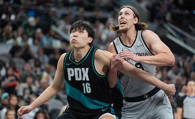 杨瀚森2分2篮板1助攻2盖帽，阿夫迪亚三双，开拓者险胜马刺