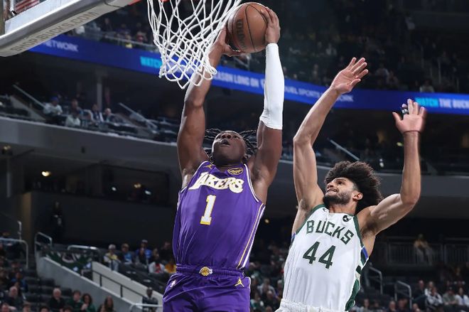 有點東西！湖人側(cè)翼新星似乎是一名攻守兼?zhèn)涞娜苄颓騿T？