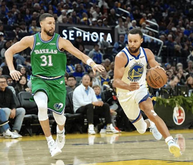 5胜7负！库里圣诞大战表现如何？三分命中率不足三成！