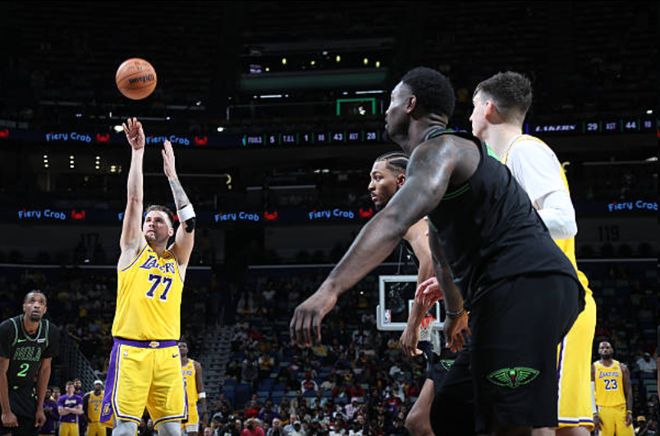 湖人本季关键时刻13胜0负！客场战绩13胜5负 联盟第二仅次于雷霆