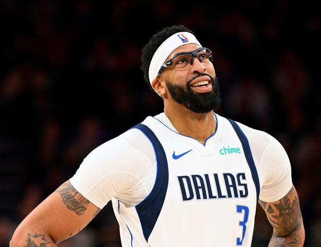 浓眉或伤停数月！加盟独行侠后6次受伤，湖人避坑成赢家