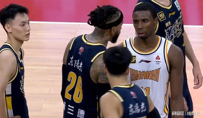 完爆广东广厦+碾压北京上海!CBA最大黑马正式签约,总决赛稳了!