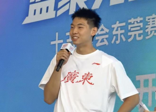 崔永熙:广东男篮会开启一个疯狂的赛季,期待与兄弟们一起拼搏