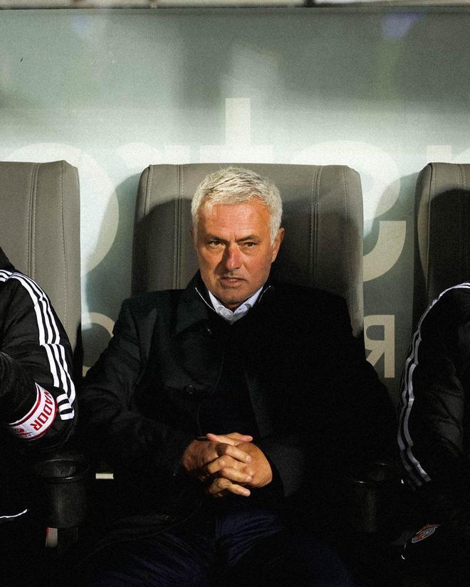 穆里尼奥葡超11场不败！本菲卡3-0+3场11球0丢球，下场欧冠争首胜