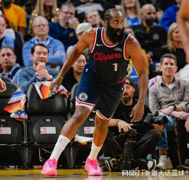 快船两大败因出炉!泰伦卢难辞其咎,哈登被坑苦,一人也该被弃用