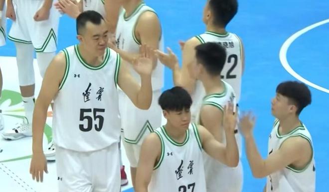 遼寧32分大勝天津，四戰(zhàn)全勝晉級(jí)八強(qiáng)，趙繼偉21+13韓德君21+4