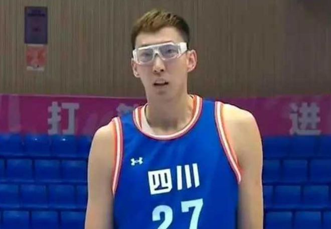 时隔50年夺牌！周琦+广厦三少率四川夺全运铜牌 无缘夺金成遗憾