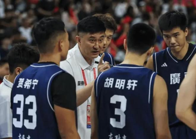 廣東隊奪冠獎金曝光，徐杰、趙睿、杜鋒可拿200萬以上