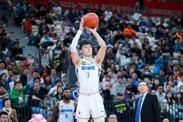 CBA｜北汽男篮签下第四外援马帝昂 曾凡博去向仍未定